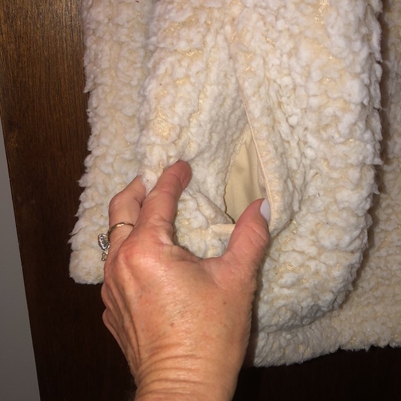 Sherpa pullover- half zip - Picture 2 of 4